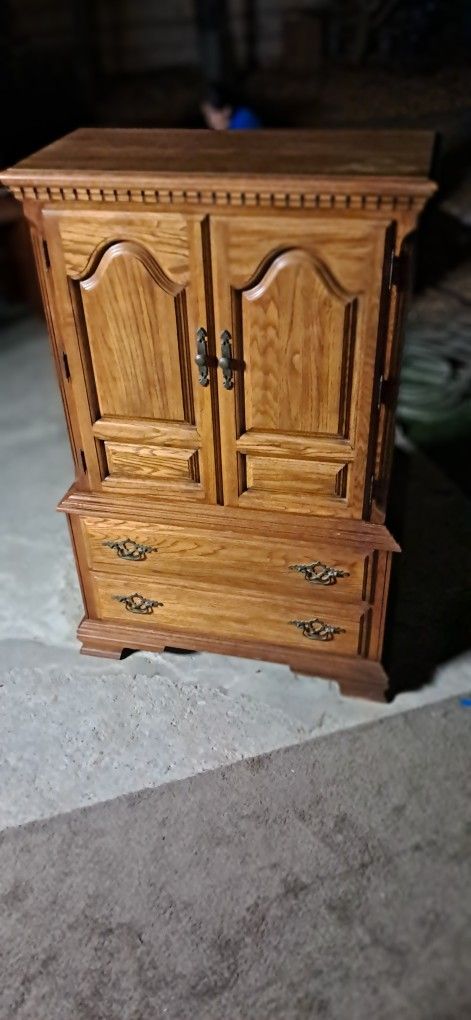 Four Piece Bedroom Set