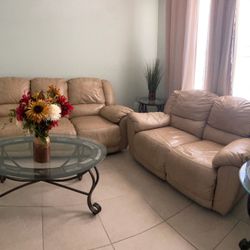 Full Living Room Set *FLOWERS/PLANTS NOT INCLUDED 