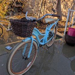 Women’s Bike With Basket