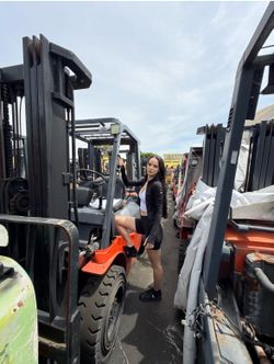 Komatsu, Toyota,  Mitsubishi, CAT, Nissan! 2000-6000lbs, 2-3 stages, side shifter
