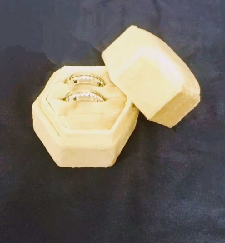Two His/Her 8MM Stainless Steel Eternety Wedding Ring Set.
