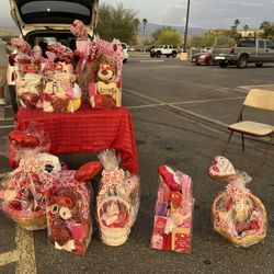 VALENTINE BASKETS FOR SALE $20 And UP