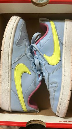 Nike Court Borough Low Sneakers
