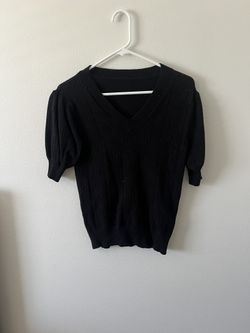 Short Sleeve Black Soft Sweater