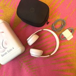 Beats Solo 4 