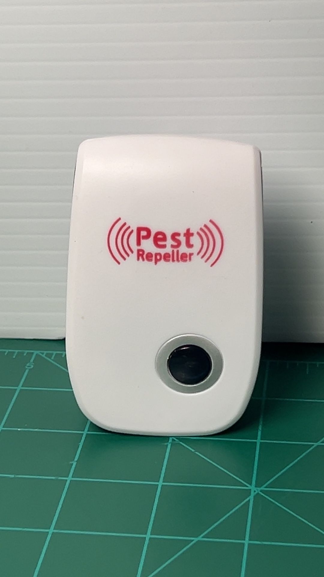 Ultrasonic Electronic Mosquito Repeller Silent Plug-In for Insects, Mice, Mosquito, etc