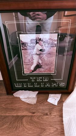 Ted Williams Signed Memorabilia 8x10 Photo