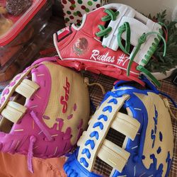 Soto First Base Gloves