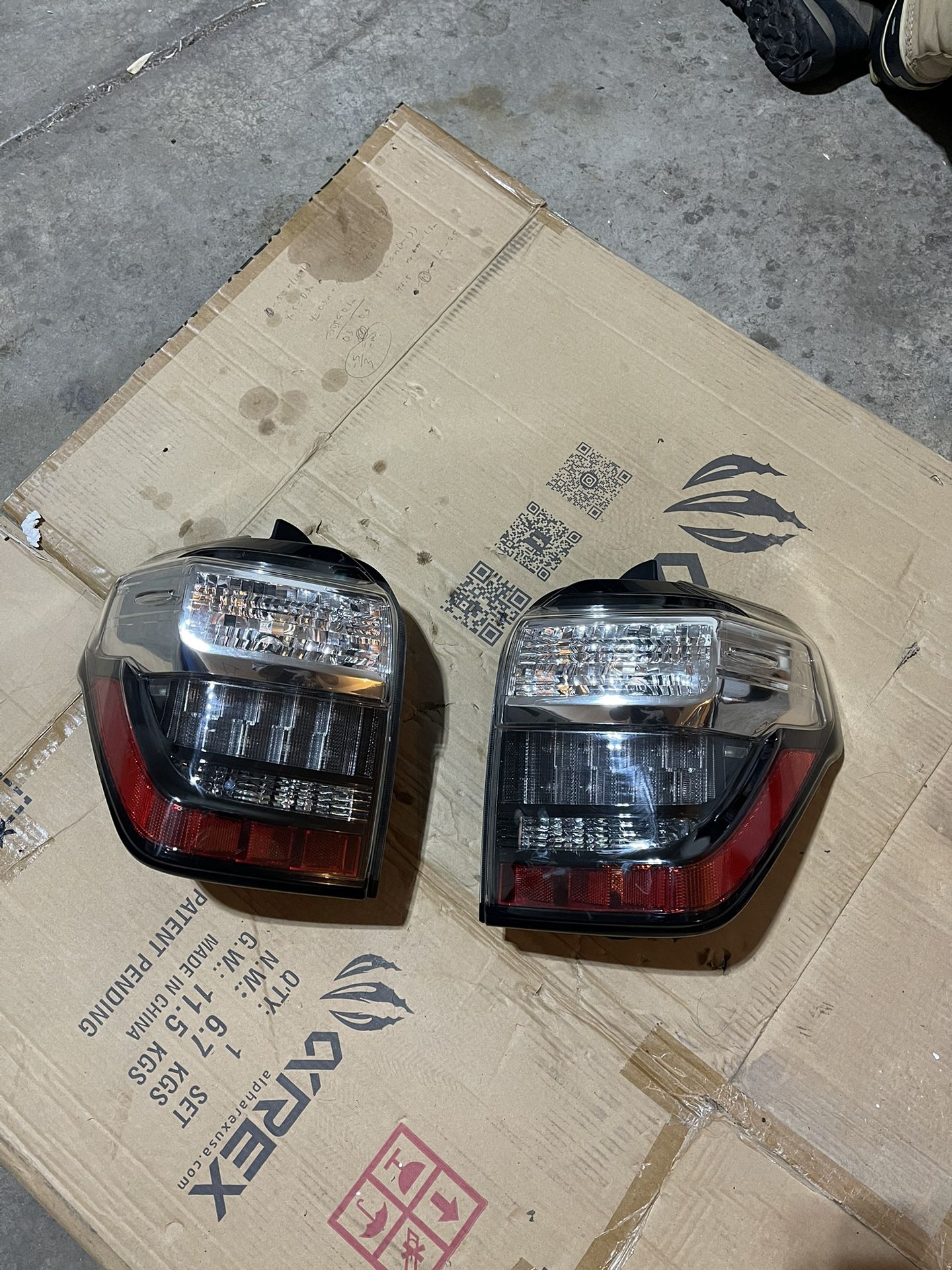 2018 4Runner SR5 Taillights