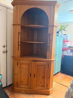 Pine Wood Corner Cabinet with Hutch