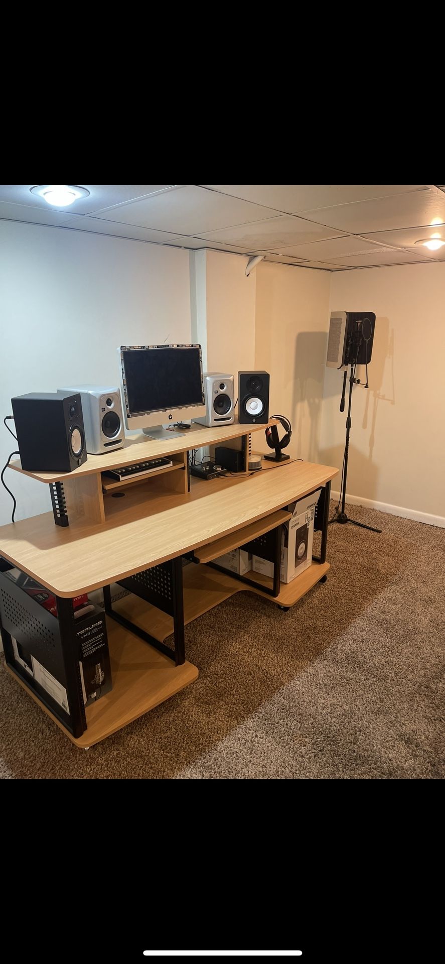 Studio RTA Producer Station (Desk Only) Great Condition