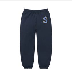 Supreme Sweat Pants ( Size XL) Brandnew 