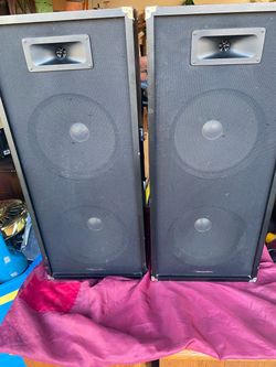 Vintage PA speakers realistic brand by radio shack