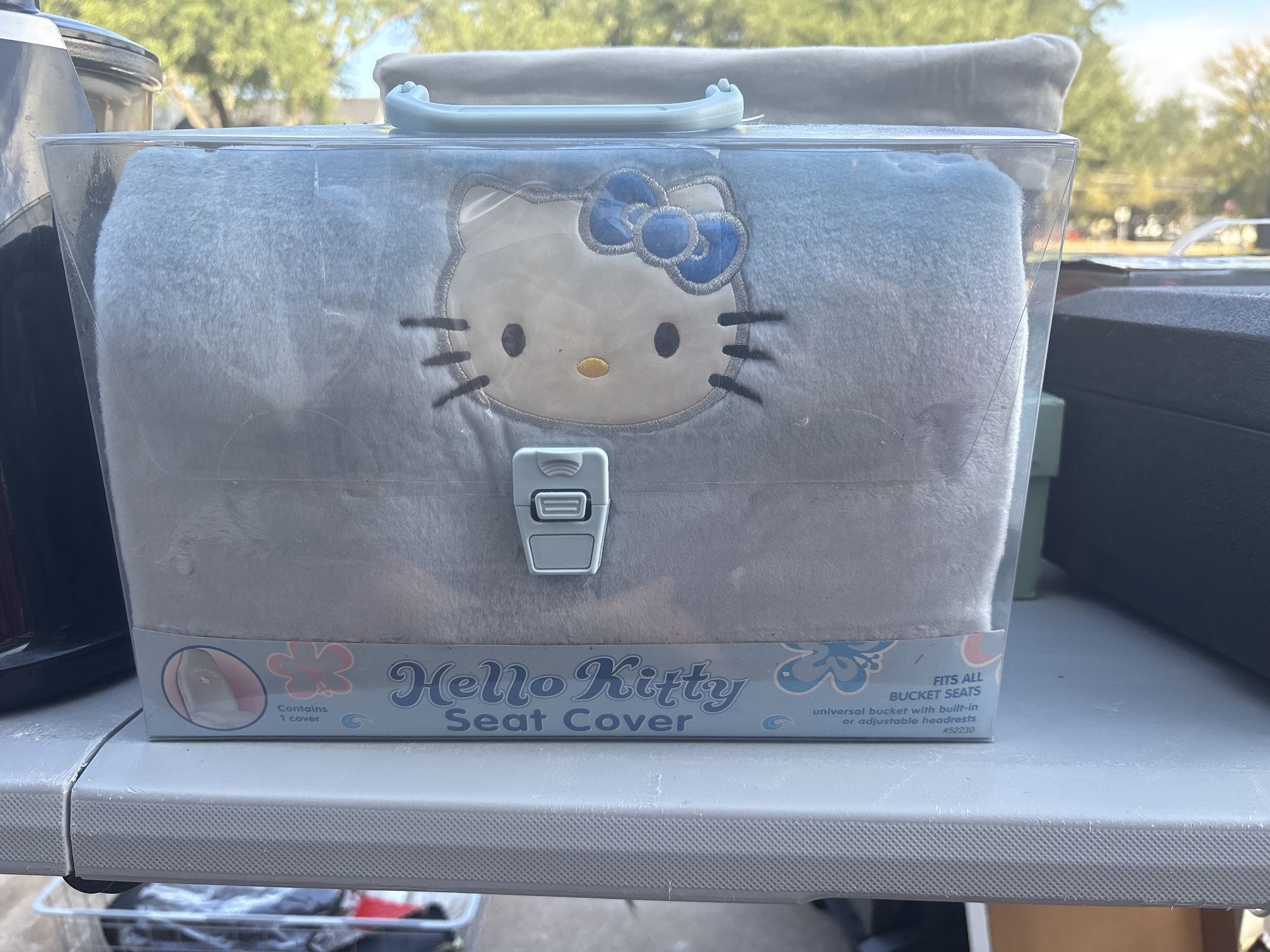 NEW Universal bucket seat cover with adorable Hello Kitty design.