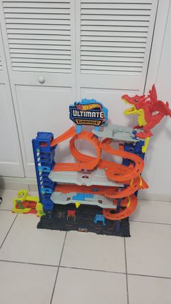 Ultimate garage hot wheels