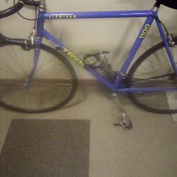 TREK 1100 All Aluminum Bicycle 