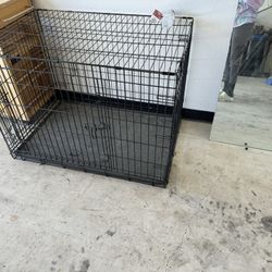 Dog Kennel/ Crate