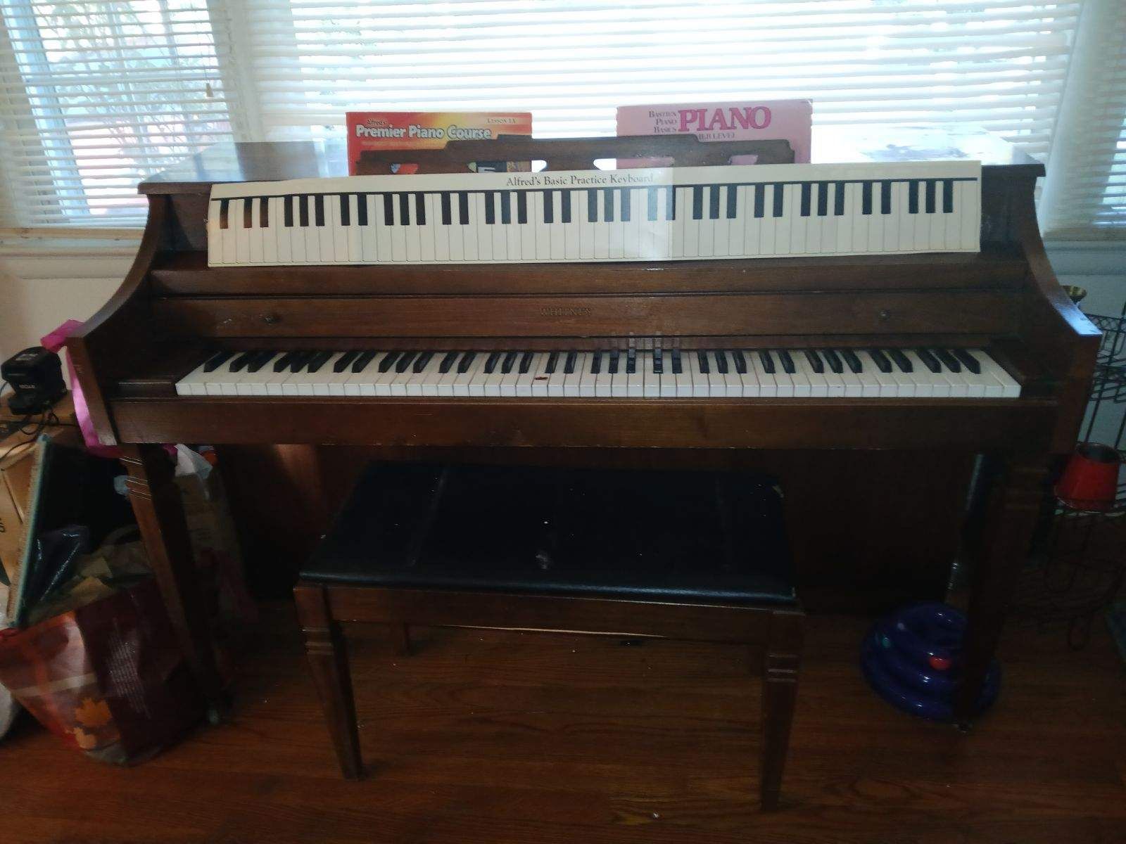 An Whitney Piano