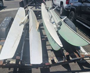 4 PONTOONS $50 TAKES ALL!