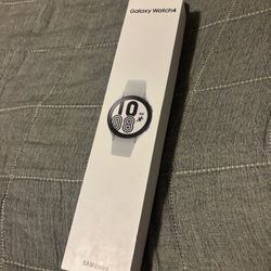 Samsung Galaxy Watch 4