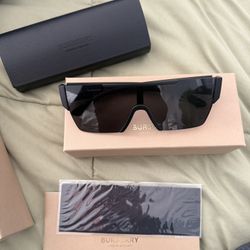 Squared Unisex Burberry Sunglasses 