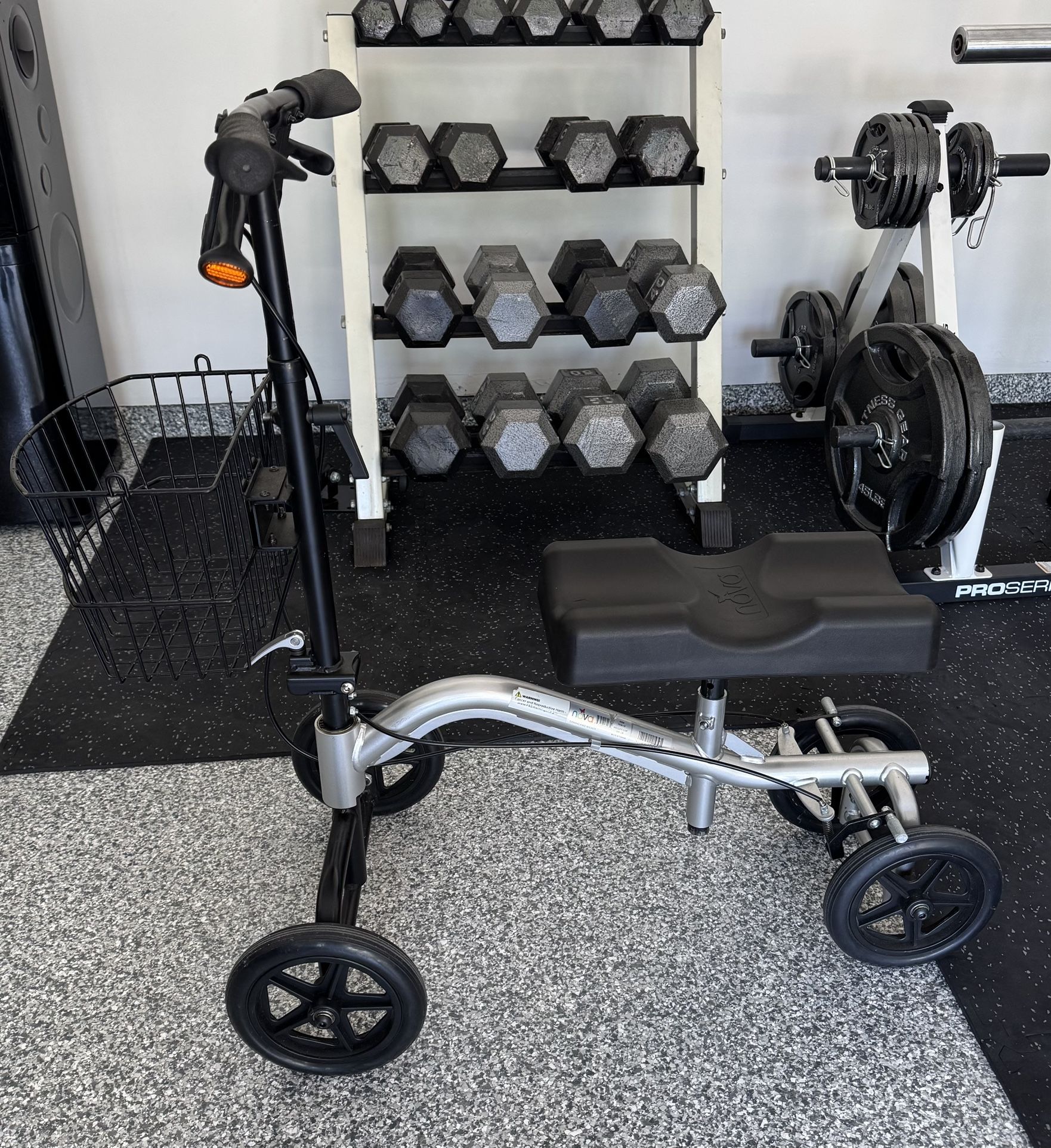 Nova Knee scooter