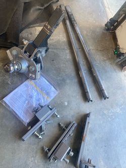 Weight distribution hitch