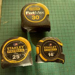 Lot of 3 Stanley Fatmax tape measure 16' ,25' and 30'