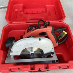 Milwaukee 7 1/4” Tilt Lok Adjustable Handle Circular Saw