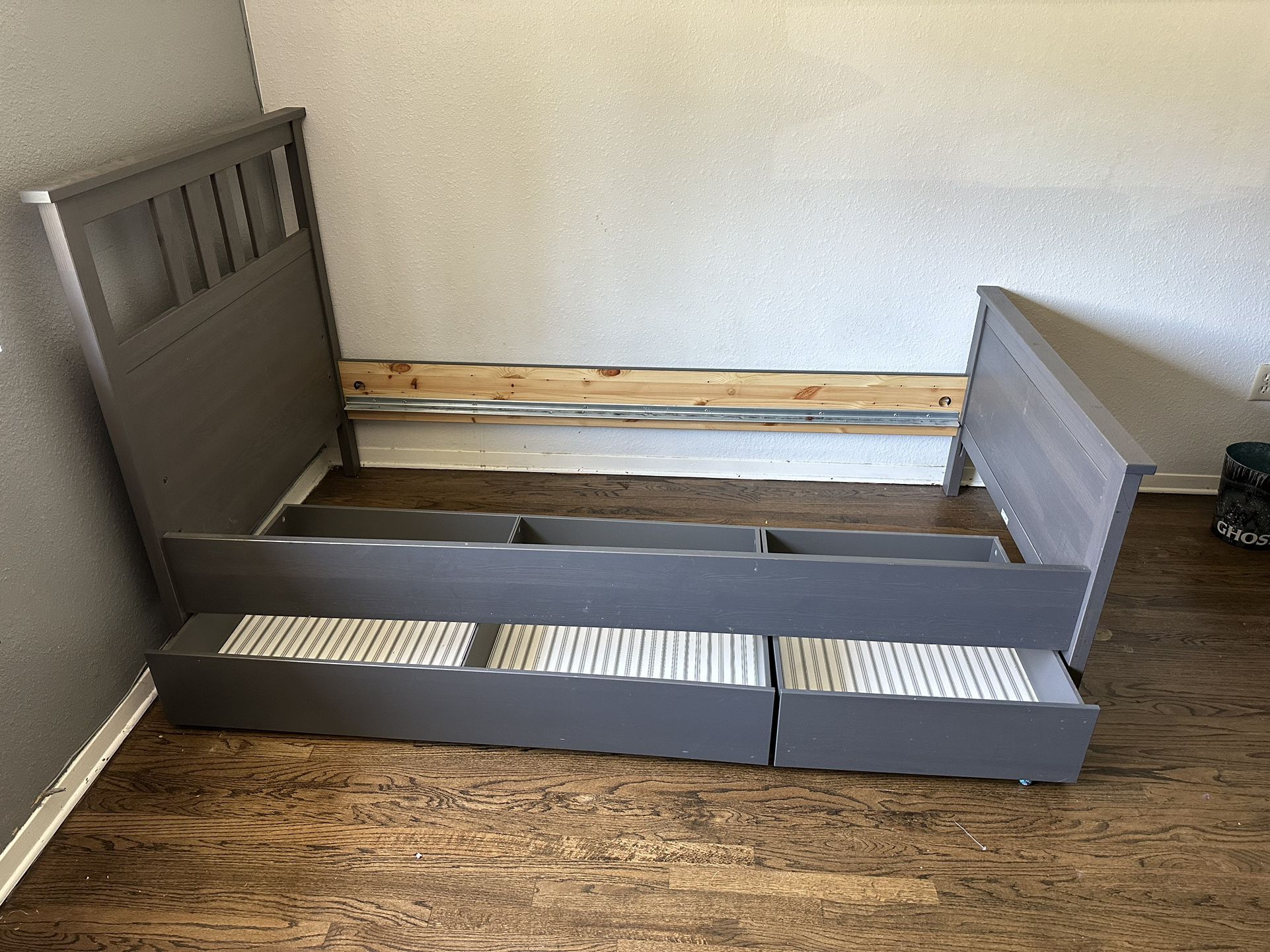 Twin Bed Frames With Drawer Storage 