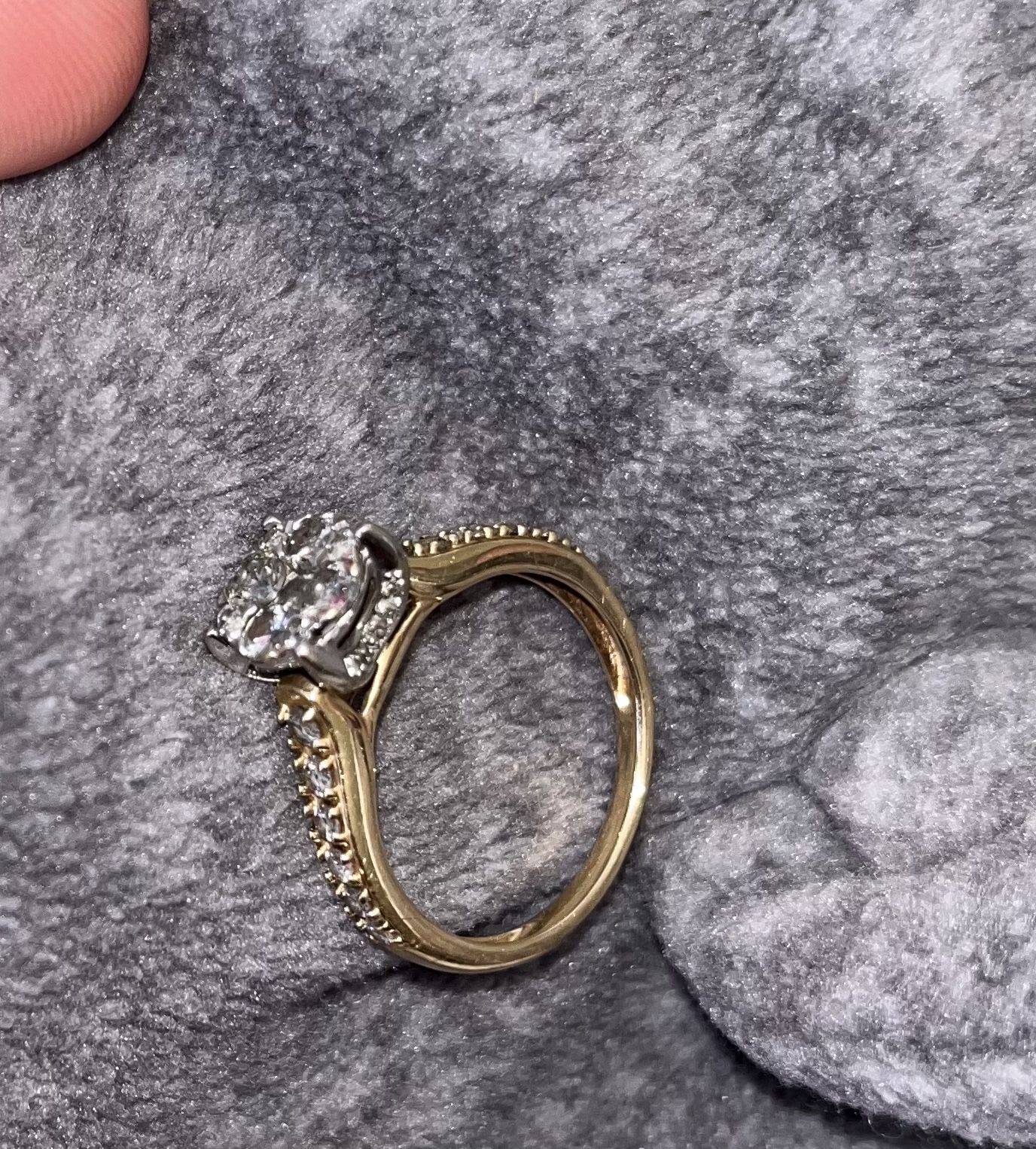 Diamond Cluster Engagement Ring (1 ct. t.w.) in 14KYellow Gold