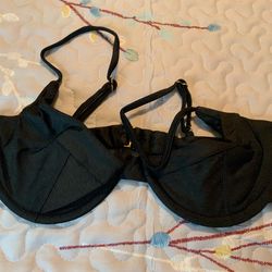 Elisse - Black Bathing Suit Top - Size Small