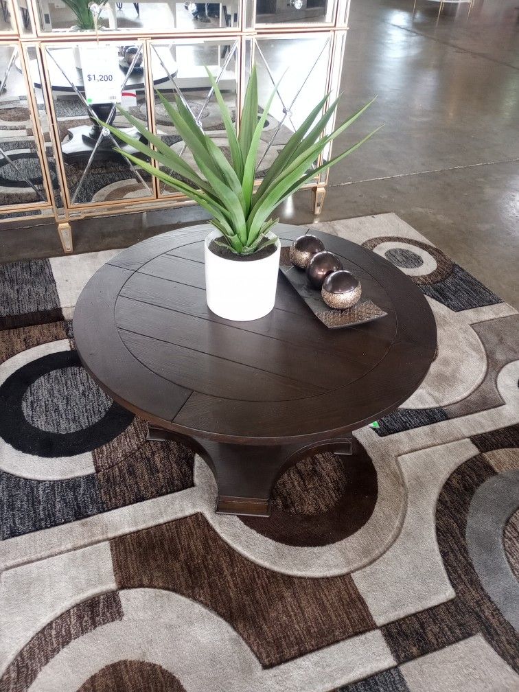 Nice Wooden Coffee Table ( Ask For Jose ) Furniture