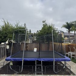15’ Trampoline