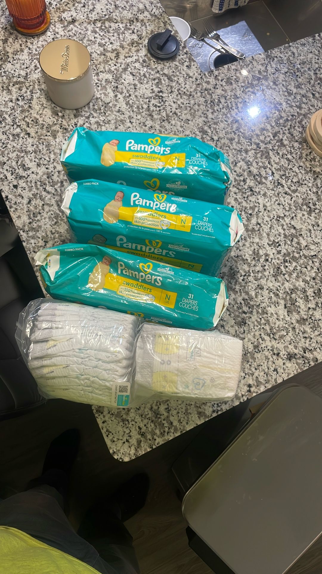 Pampers (swaddles) Newborn