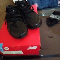 Kids Sneakers 