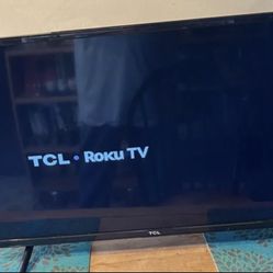 TCL 32" Class 720P HD LED Roku Smart TV 3 Series