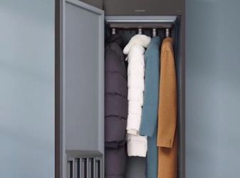 Samsung AirDresser Steam Closet (4 Hangers) — Excellent — $600