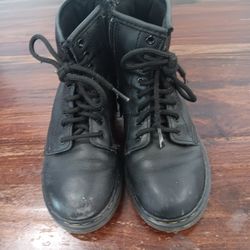 KIDS SZ 2.5 DOC MARTENS CHEAP