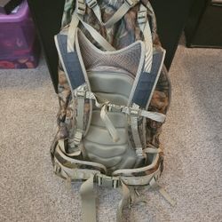 Badlands 2200 Hunting Pack (Brand New!)