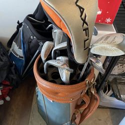 Golf Clubs Two Sets With Bags 