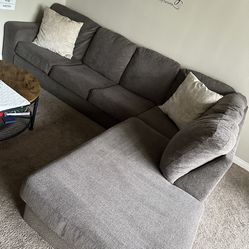 Fabric Sectional Couch With Chase 