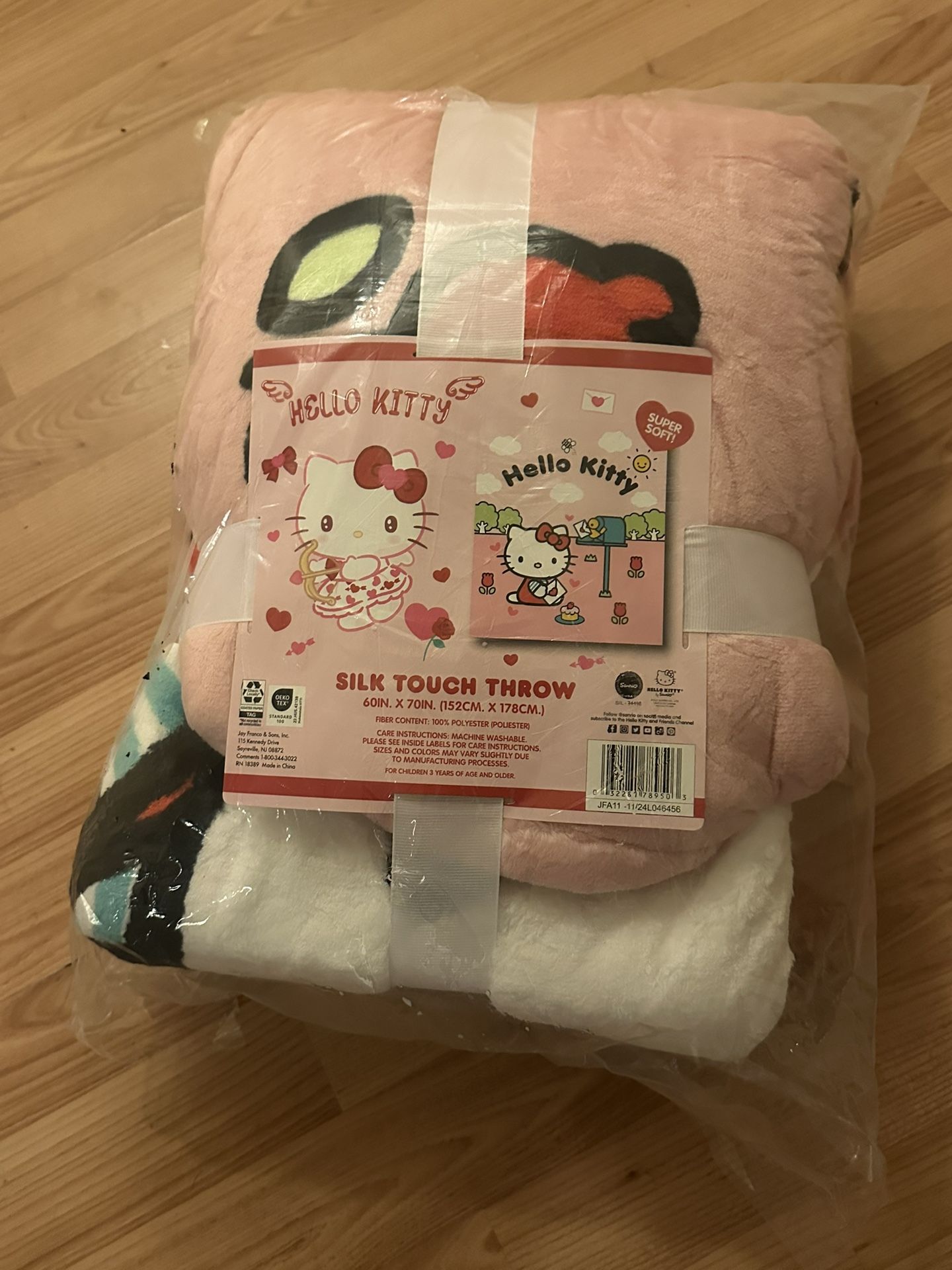 Hello Kitty Blanket 