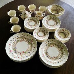 Vernon Kilns Hand Painted Dish Set " DESERT BLOOM"