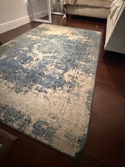 Area rug