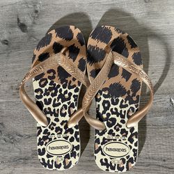 Women’s Havaianas Size 6 37/38 Flipflops Thongs Gold Leopard New