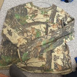 Long Sleeve Camo Shirt Medium