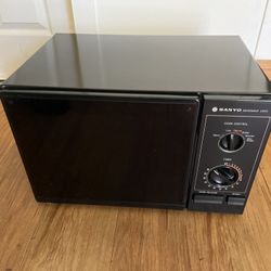 Sanyo Microwave