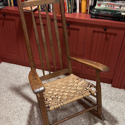 Antique Spindle-Back Rocking Chair — Early American, c. late 1700s/early 1800s