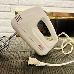 Sunbeam Electric Hand Mixer